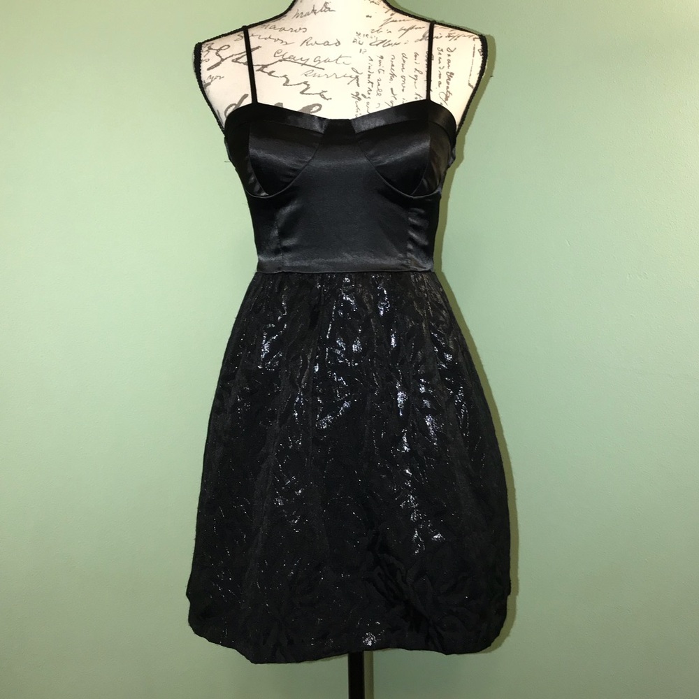 Cute black dress